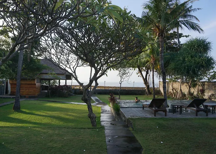 ゲストハウス Bali Sea View ロヴィーナ