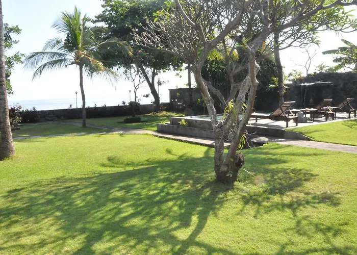 Bali Sea View 2* ロヴィーナ